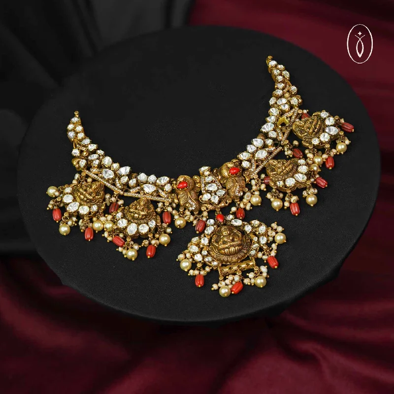 eco-friendly necklaces for women-Exquisite Kundan Short Necklace 92.5 Sterling Silver with Gold Polish