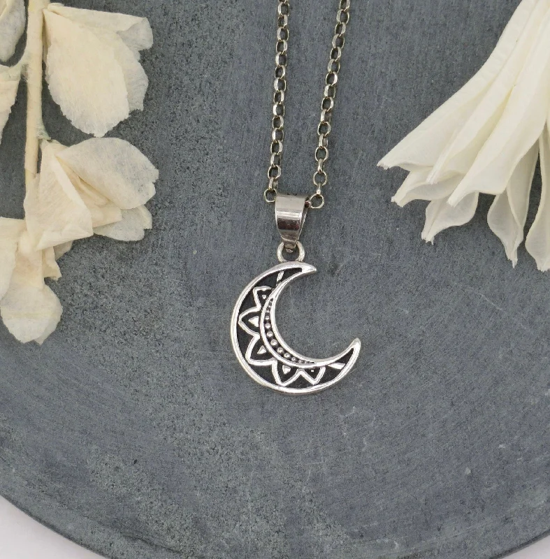 bohemian necklaces for women-Boho Moon Necklace