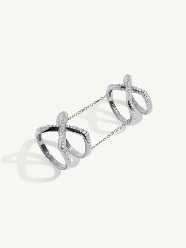 bridal rings for women-Exquis Gemini Infinity Ring With Pavé-Set Brilliant White Diamonds In 18K White Gold