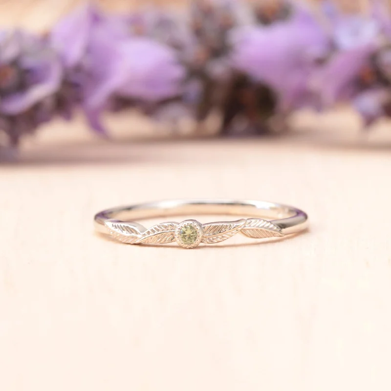 customized rings for women-Peridot Birthstone Leaf Ring