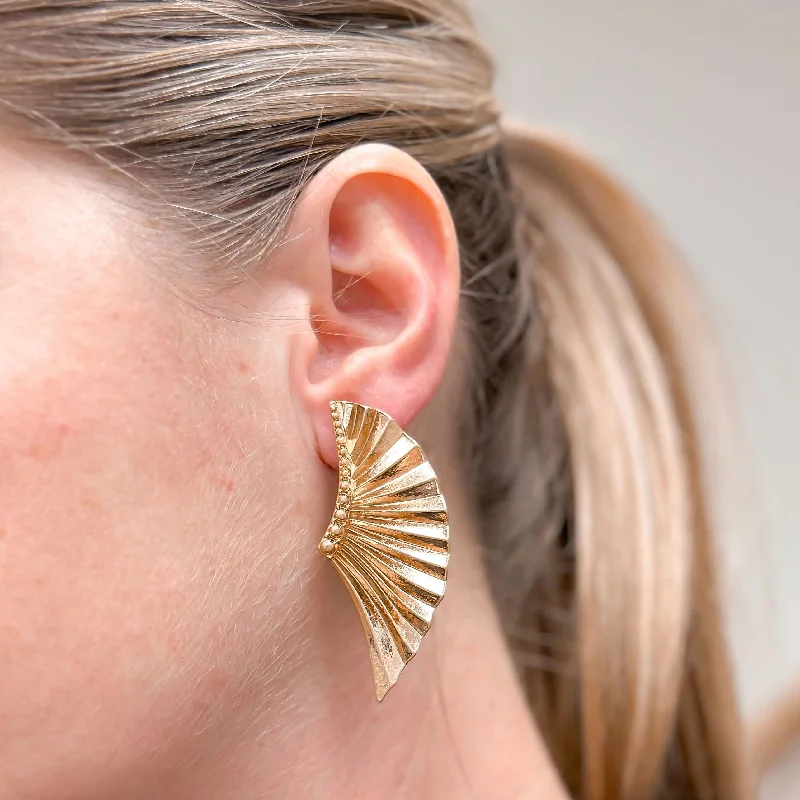 handcrafted earrings for women-Vintage Gold Wing Earrings