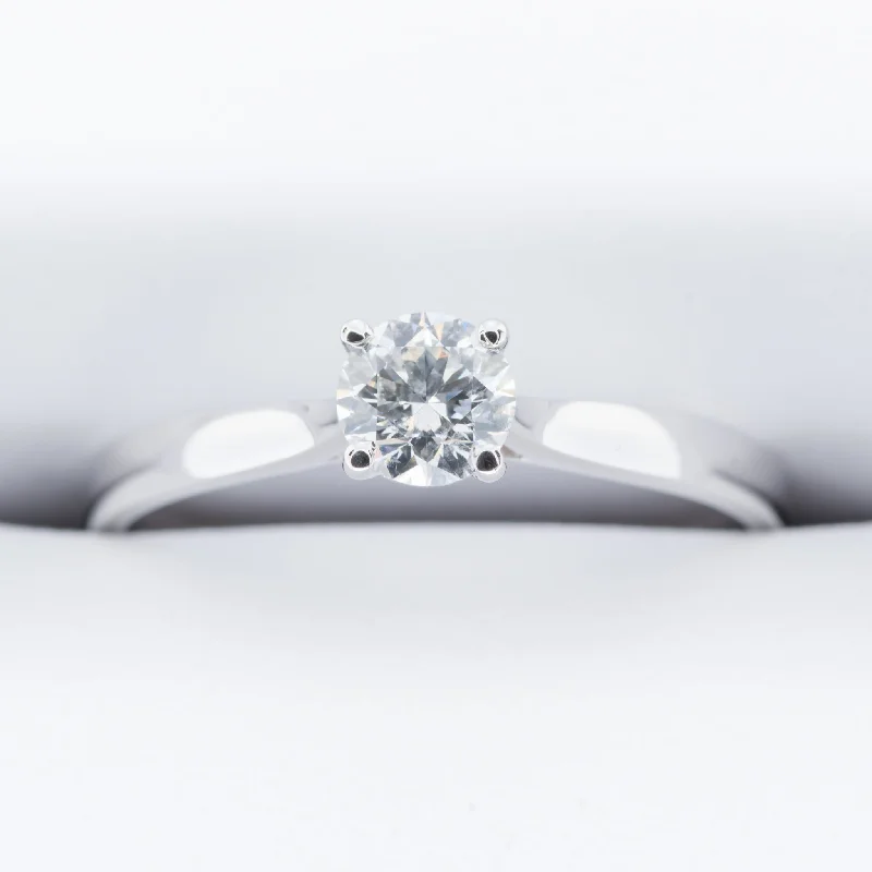 halo diamond engagement rings-18ct White Gold .41ct Round Brilliant cut Solitaire Diamond Engagement Ring