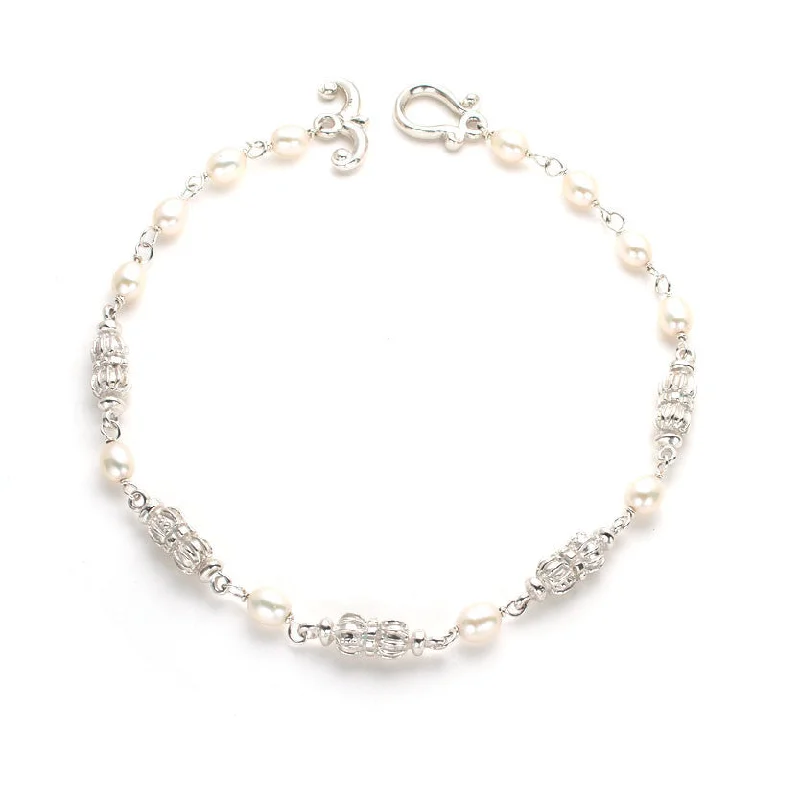 elegant crystal necklaces for women-Classic - Florence Link Necklace