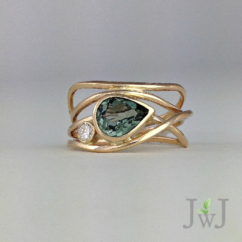 gold rings for women-Green Horizon Ring