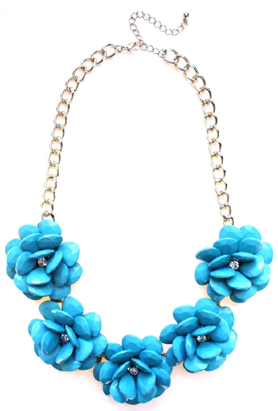 boho style necklaces for women-Beaded Rosette Statement Necklace- Turquoise