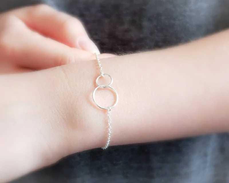 adjustable bracelets for women-Infinity Circles Bracelet